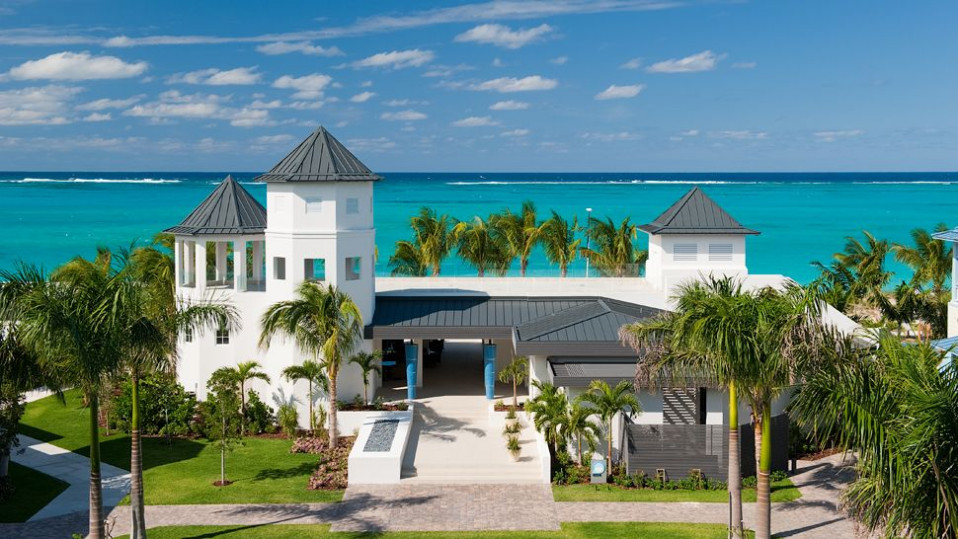Veranda Resort (Grace Bay, Turks & Caicos Islands) – Debt/Equity Capital Investment